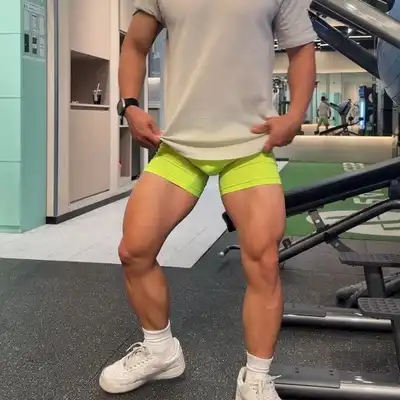 邓彤